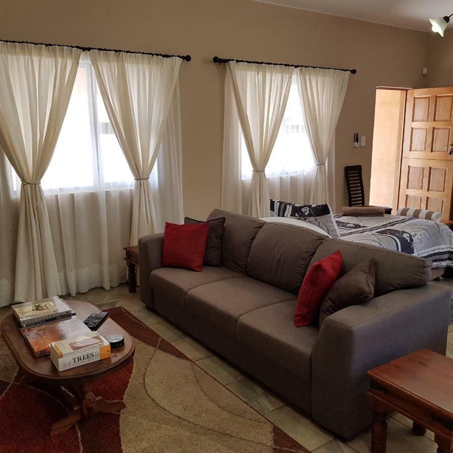 Cottage Lenise Пгалаборва Екстер'єр фото